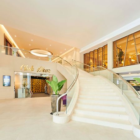 הו צ'י מין סיטי Eastin Grand Hotel Saigon מראה חיצוני תמונה The lobby of the hotel