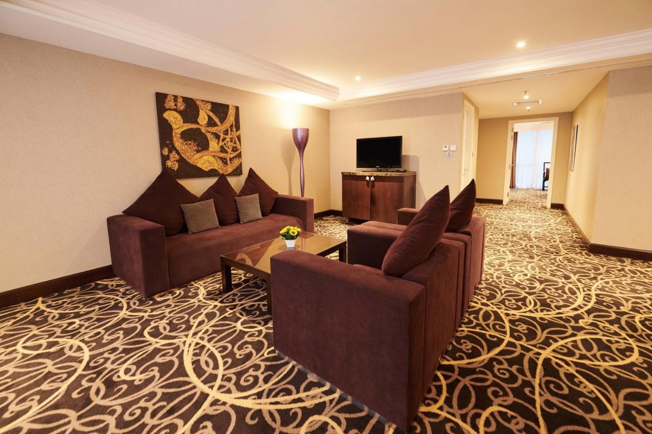הו צ'י מין סיטי Eastin Grand Hotel Saigon מראה חיצוני תמונה A suite at the hotel