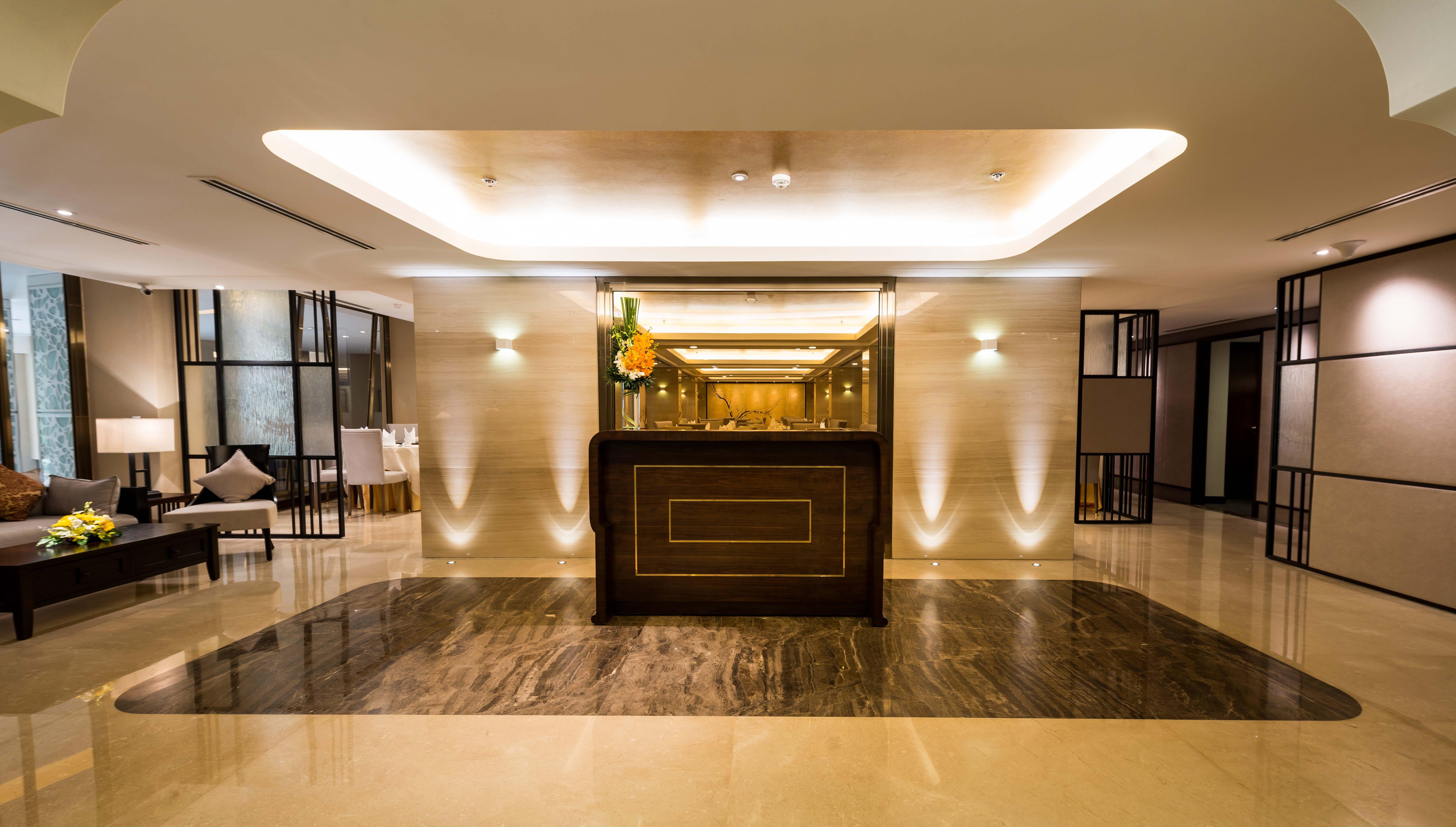 הו צ'י מין סיטי Eastin Grand Hotel Saigon מראה חיצוני תמונה The lobby of the hotel
