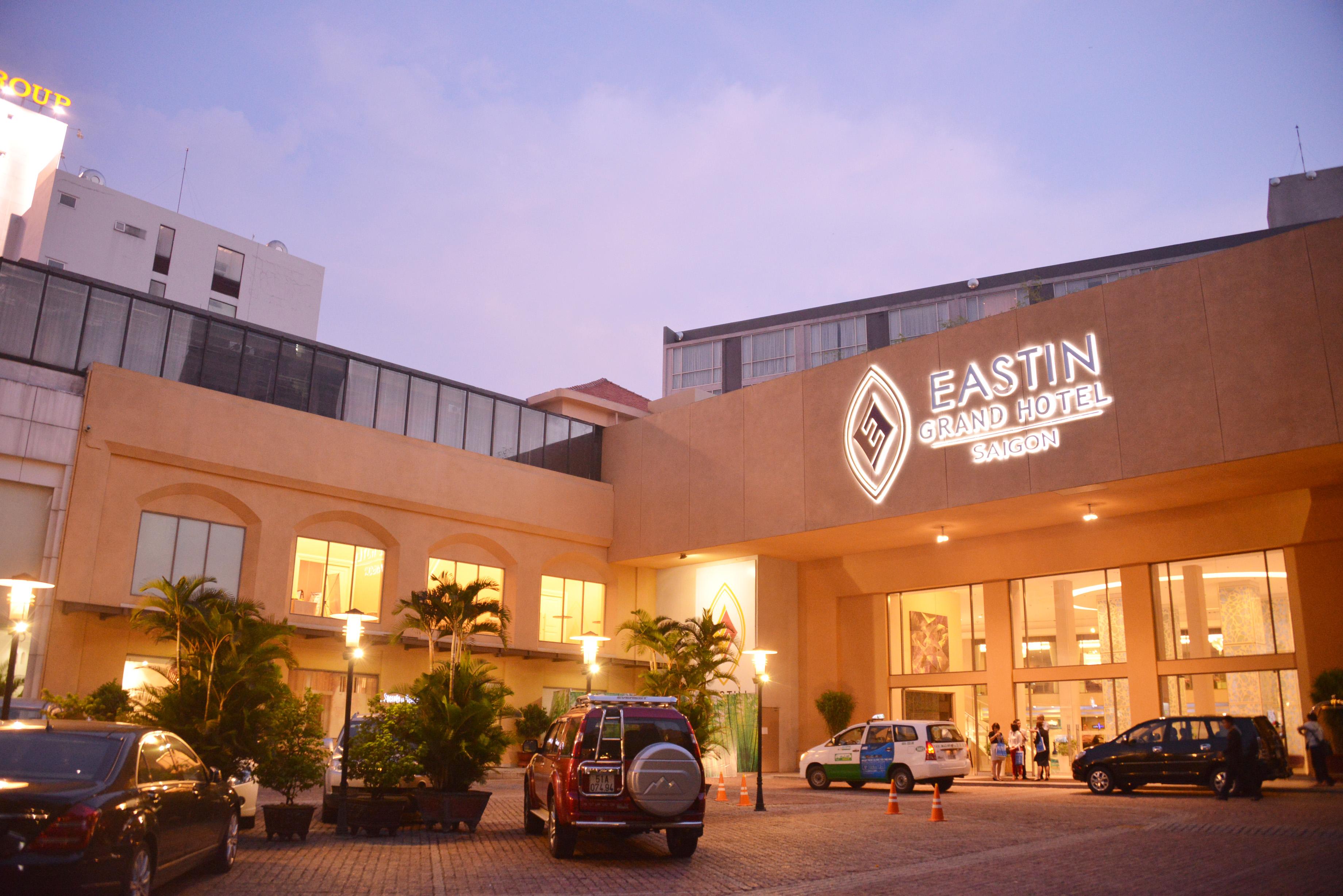 הו צ'י מין סיטי Eastin Grand Hotel Saigon מראה חיצוני תמונה Eastin Grand Hotel Saigon