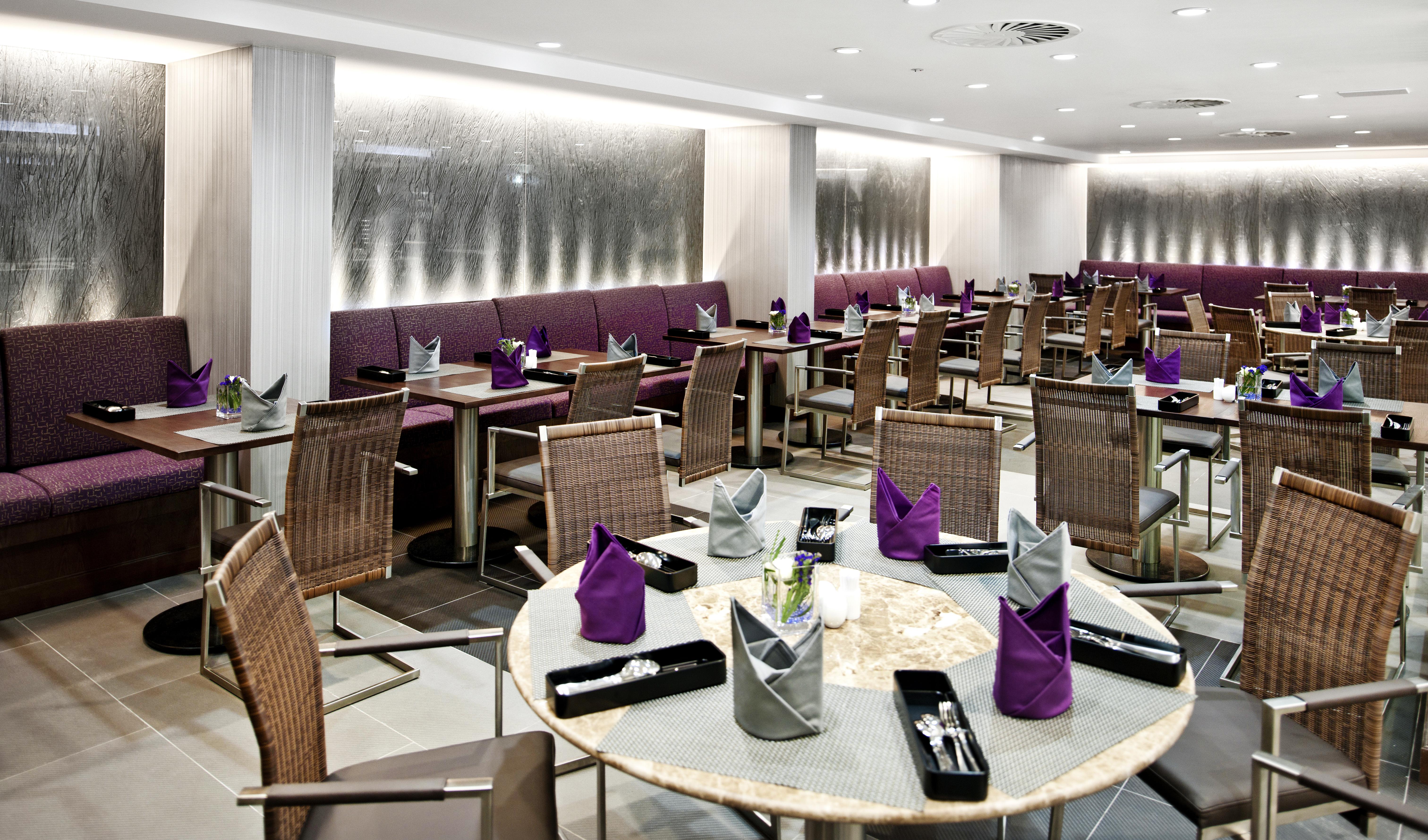 הו צ'י מין סיטי Eastin Grand Hotel Saigon מראה חיצוני תמונה Restaurant