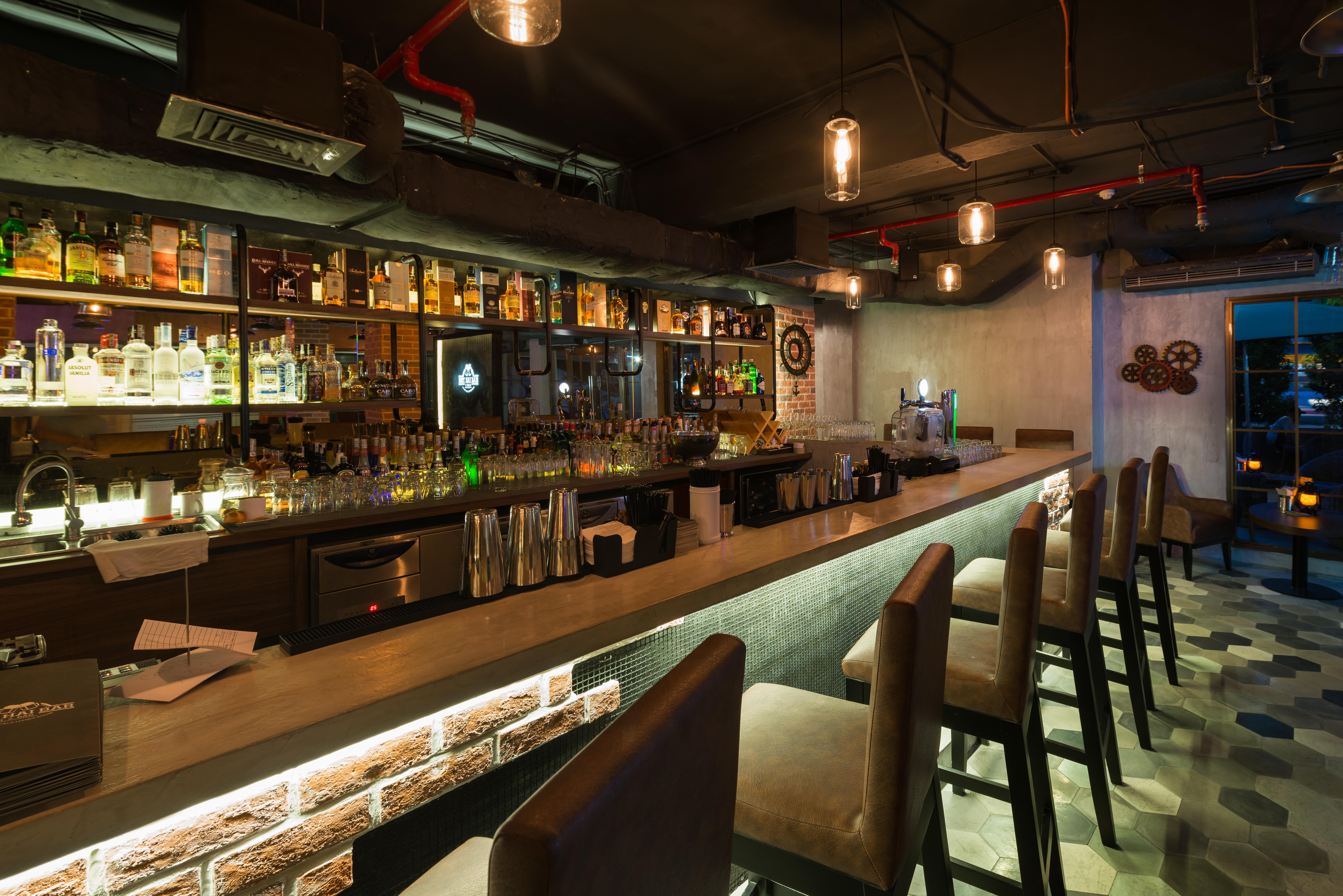 הו צ'י מין סיטי Eastin Grand Hotel Saigon מראה חיצוני תמונה Bar at the hotel