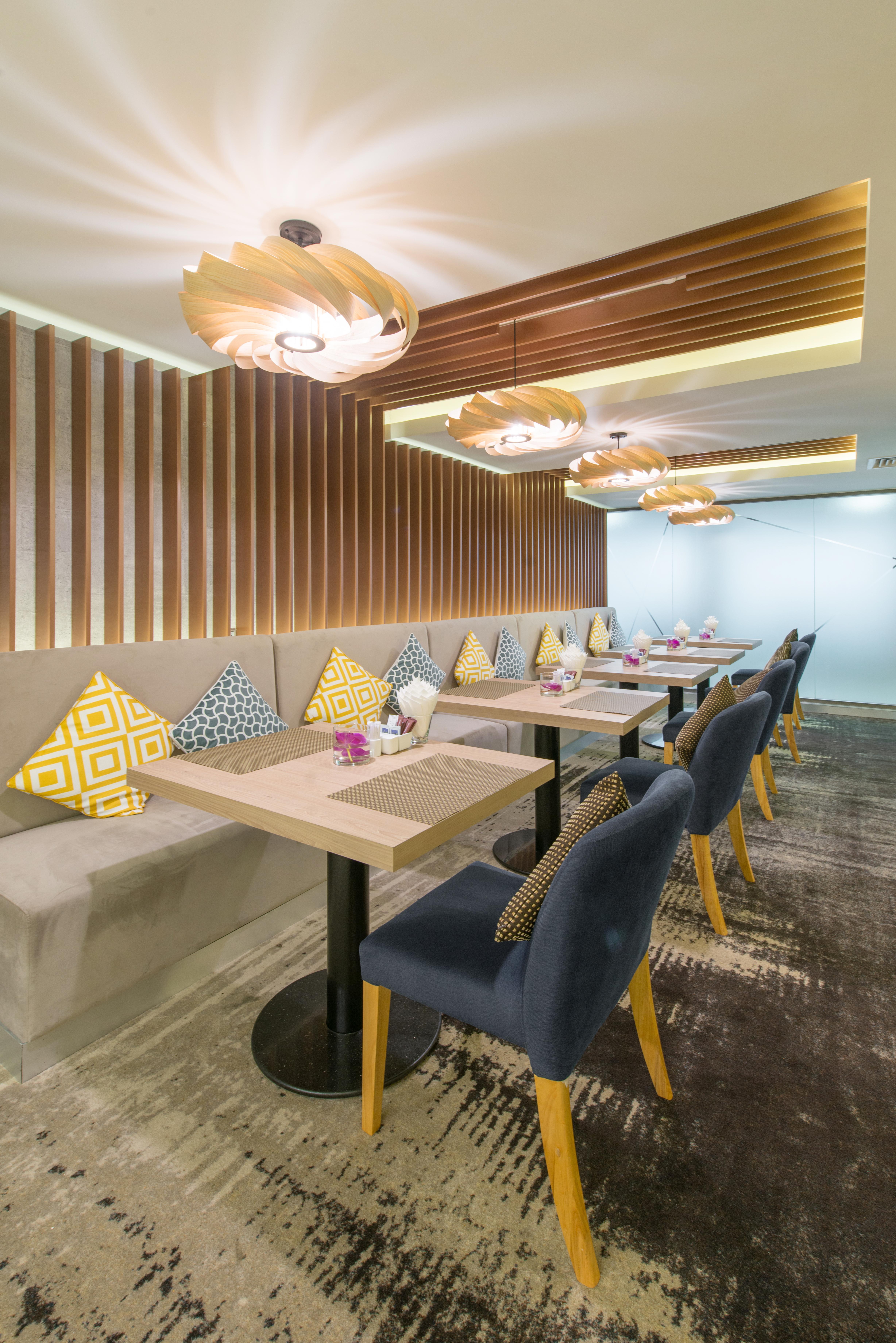 הו צ'י מין סיטי Eastin Grand Hotel Saigon מראה חיצוני תמונה The interior of the lounge